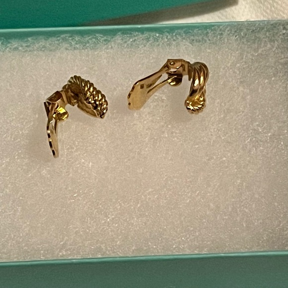 Dior Gold Earrings Elegant Textured Design - Picture 4 of 7